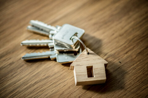 Mały wybór mieszkań na rynku zwraca inwestorów w kierunku domów